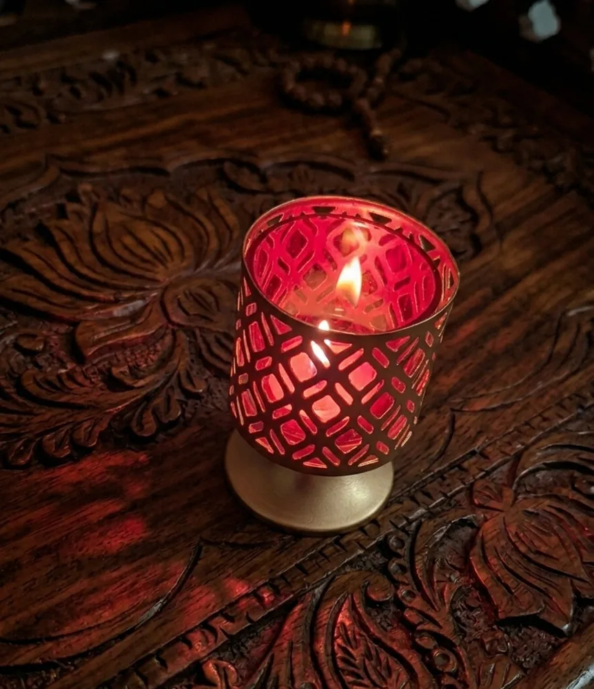 Red Cutwork Tealight Stand by MM BloomCraft